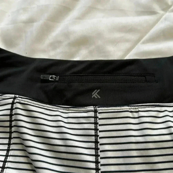 Kyodan black and white striped golf skort size medium - Picture 5 of 5